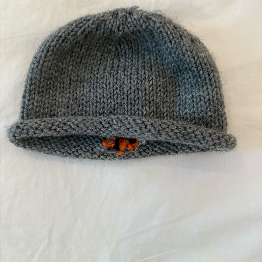 Grey Knit Hat with Puffin - Picture 2 of 2